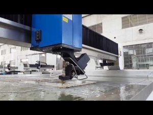 Mesin Pemotong Waterjet ACCURL untuk waterjet cutting metal, batu, kaca, baja